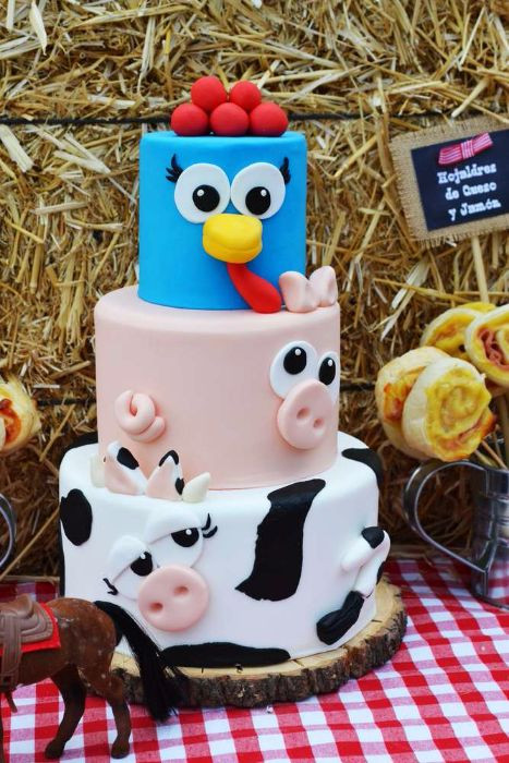 Animals Birthday Cake
 32 Over The Top First Birthday Cakes Stay at Home Mum