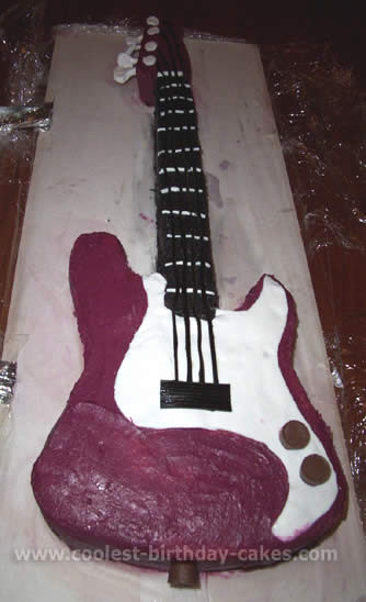 Guitar Birthday Cake
 Awesome Guitar Cake Designs to Make the Coolest Ever