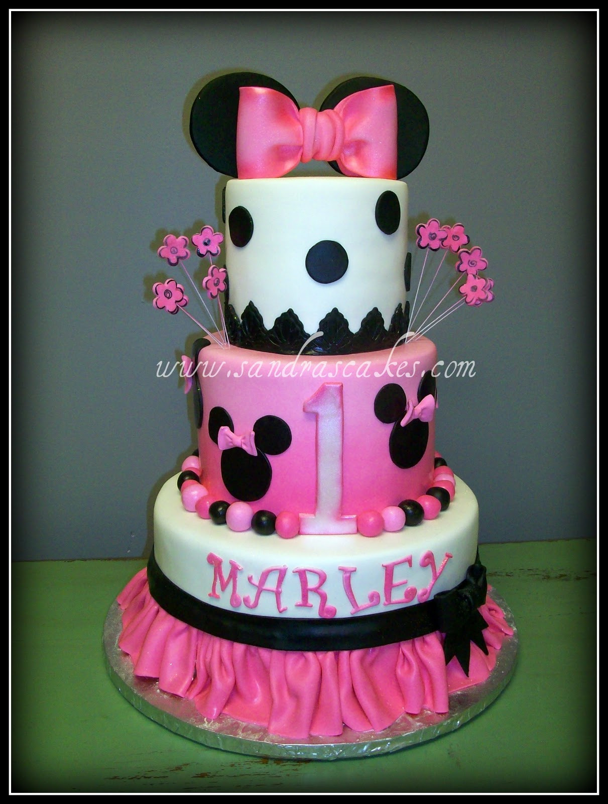 Minnie Mouse First Birthday Cake
 Minnie Mouse 1st Birthday Cake Fondant Cake