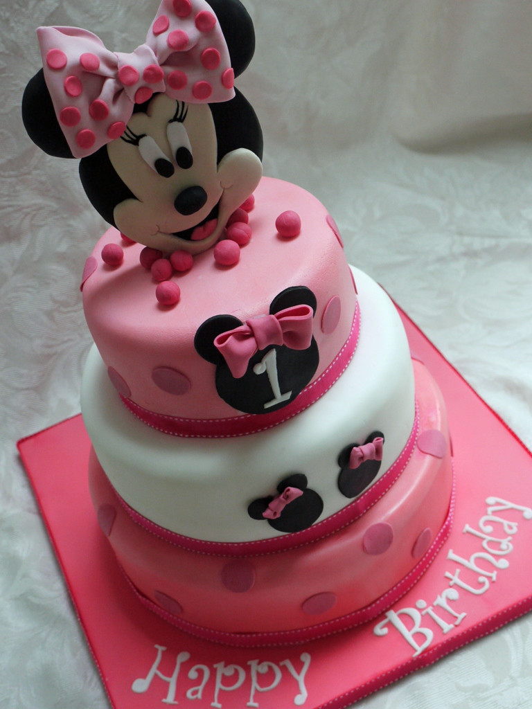 Minnie Mouse First Birthday Cake
 Minnie Mouse Cakes – Decoration Ideas