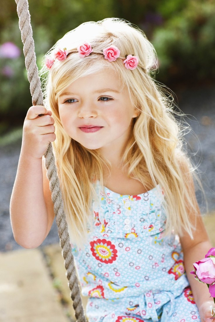 2 Little Girls Hairstyles
 16 Easy Hairstyles for Girls