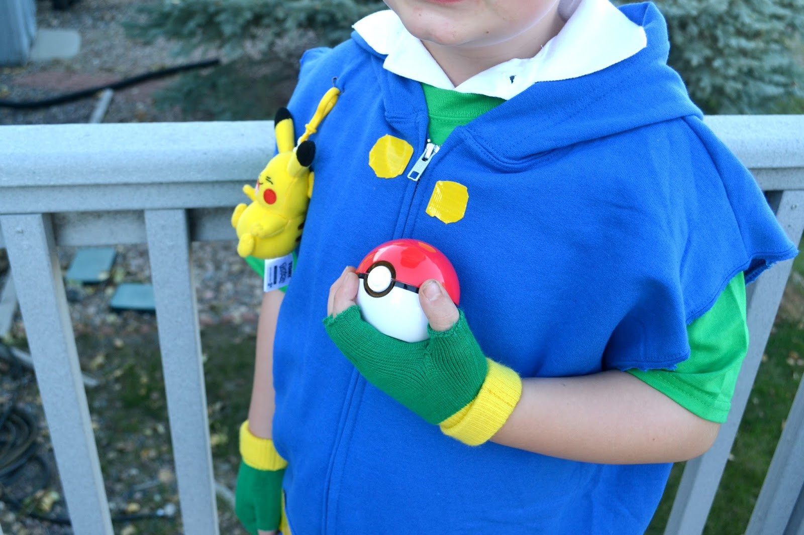 Ash Pokemon Costume DIY
 Ash Ketchum Pokemon DIY Halloween Costume