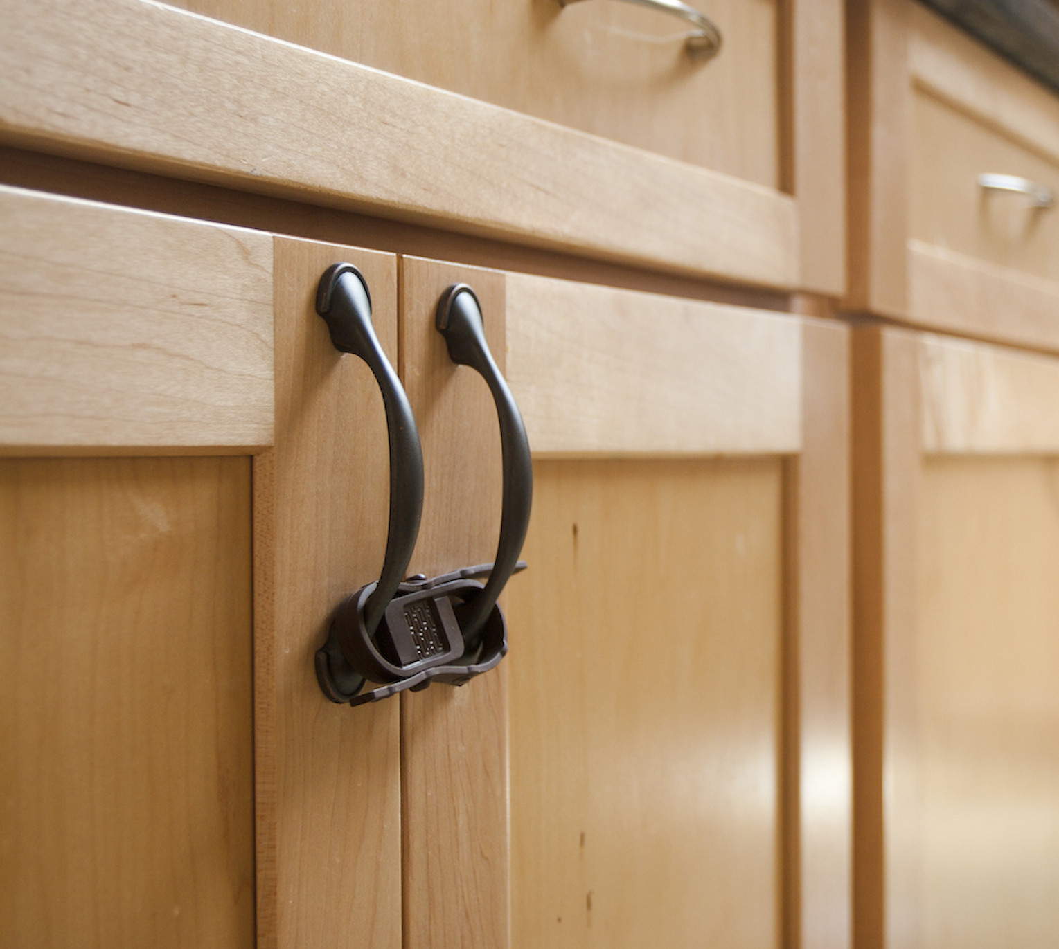 Baby Proof Cabinets DIY
 baby proofing cabinets without knobs