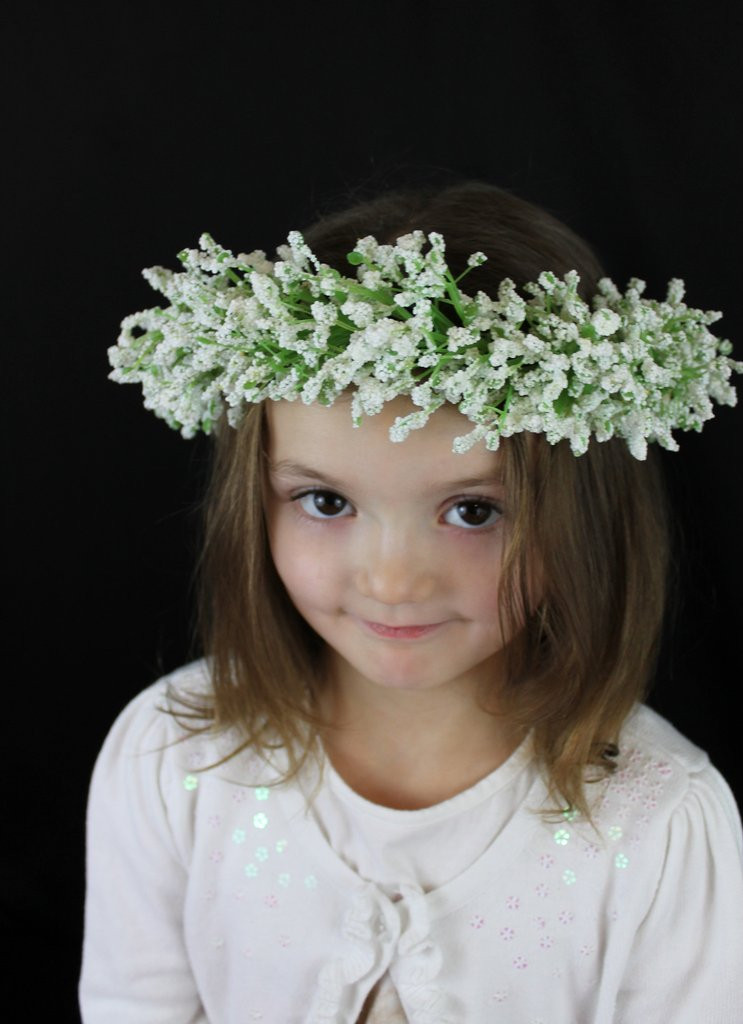 Best ideas about Baby'S Breath Flower Crown
. Save or Pin Baby s Breath flower crown – Detail Wedding Design Now.