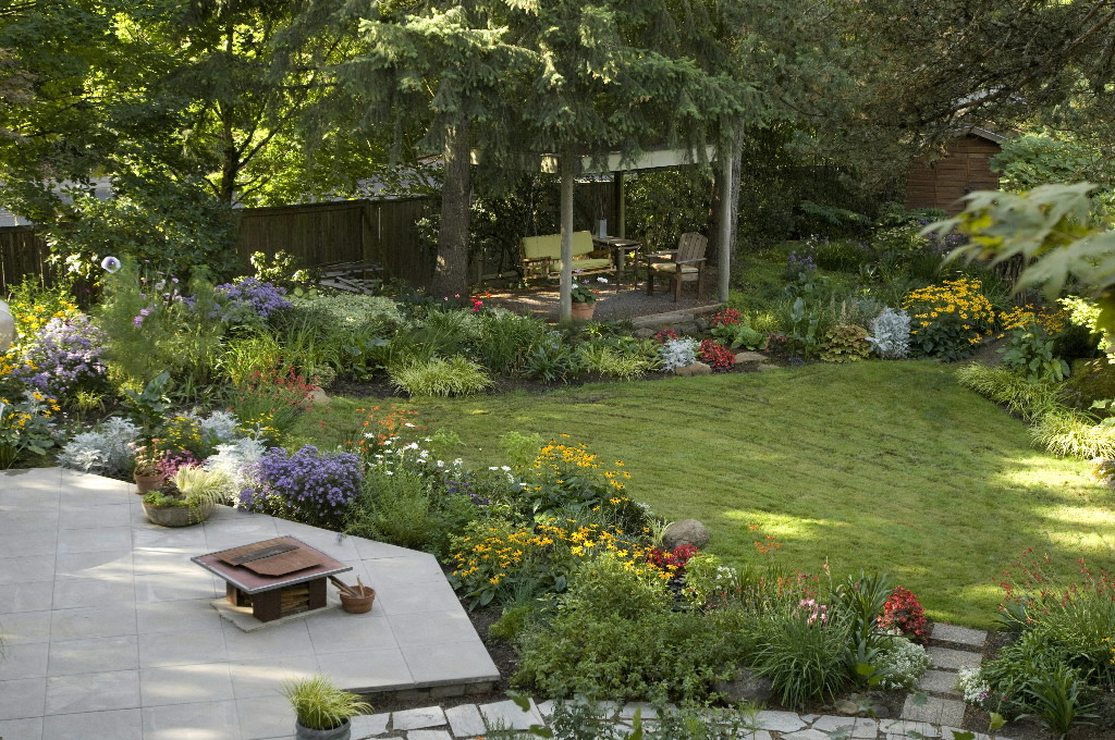 Best ideas about Backyard Makeover Ideas
. Save or Pin Small backyard makeover on a bud large and beautiful Now.