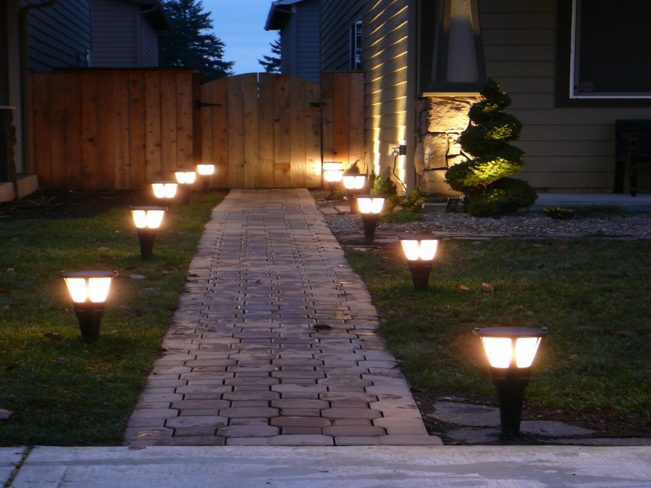 Best ideas about Best Landscape Lighting
. Save or Pin Best solar landscape lights outdoor accent lighting ideas Now.
