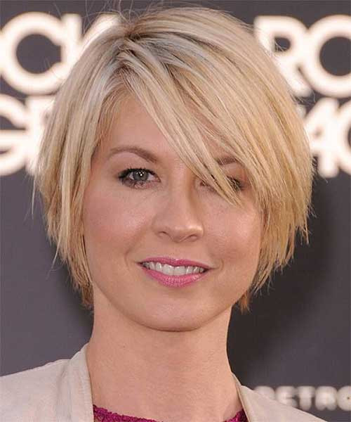 Best ideas about Bob Haircuts For Fine Hair Round Face
. Save or Pin 10 Layered Bob Haircuts For Round Faces Now.