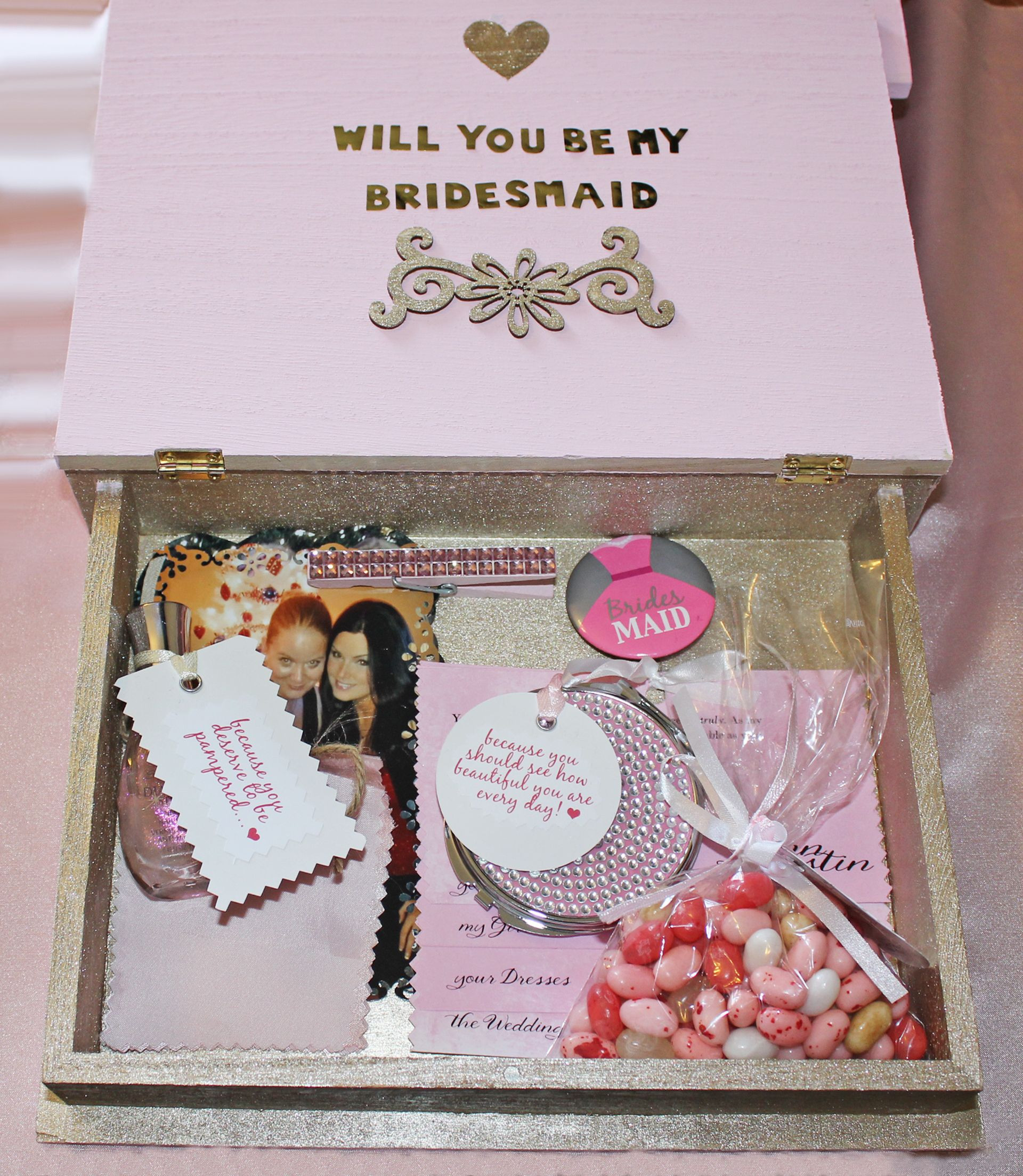 Bridesmaid Boxes DIY
 Will You Be My Bridesmaid Box e Day