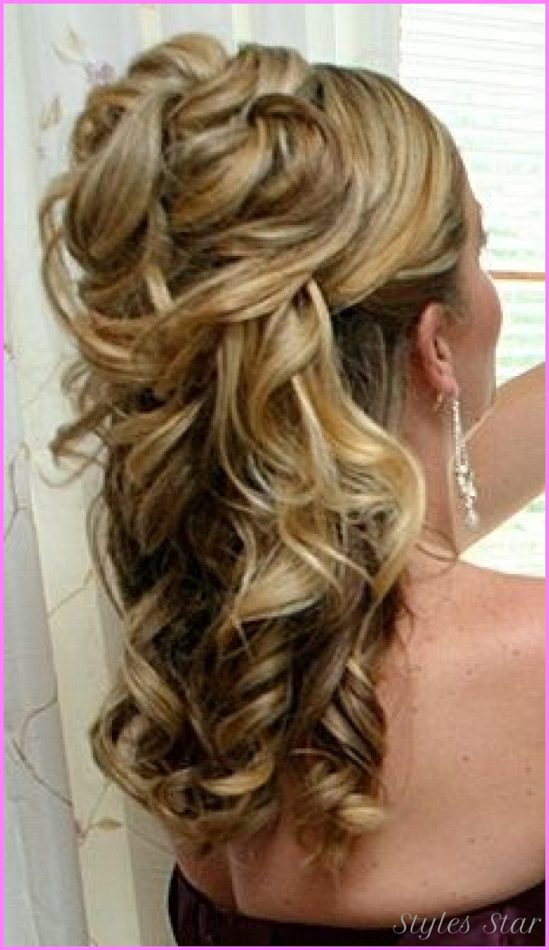 Bridesmaid Hairstyles Down
 Bridesmaid hairstyles half up half down StylesStar