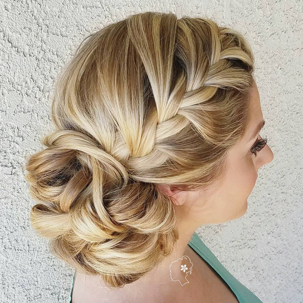 Bridesmaid Side Hairstyles
 40 Irresistible Hairstyles for Brides and Bridesmaids