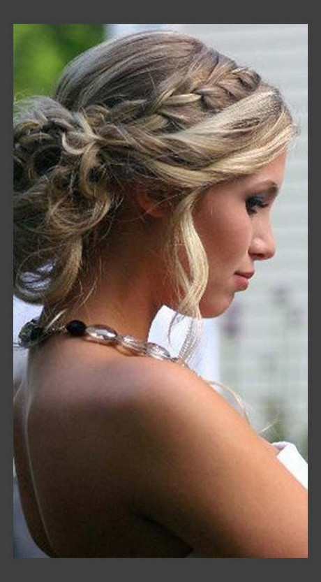 Bridesmaids Hairstyles For Medium Length Hair
 Wedding hair styles for medium length hair