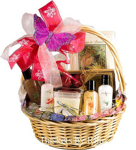 Candle Gift Basket Ideas
 Bath and Candle t Baskets Bath Candles Gift Baskets