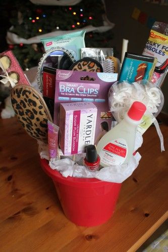 Best ideas about Cheap Homemade Gift Basket Ideas
. Save or Pin Inexpensive Diy Gift Baskets Gift Ftempo Now.