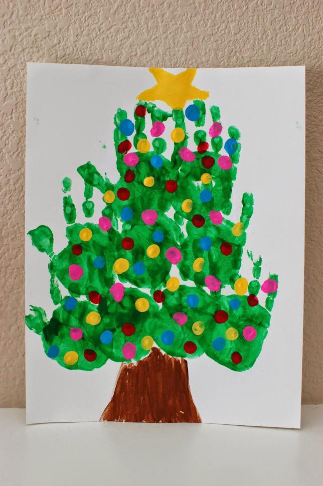 Christmas Art Ideas For Preschoolers
 13 Christmas Tree Themed Crafts and Food Spaceships and