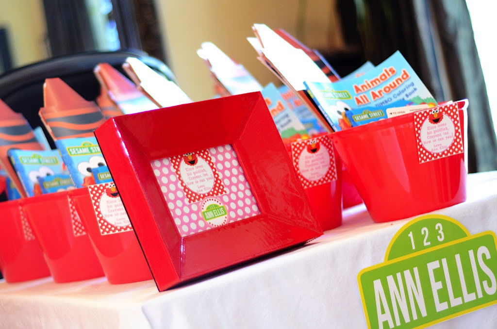 Coloring Book Party Favors
 Elmo Coloring Book Party Favor