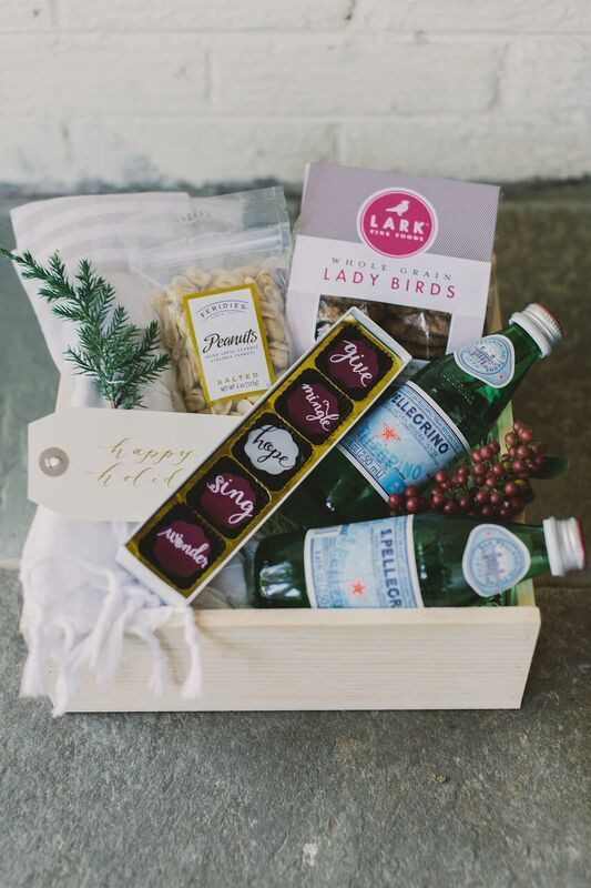 Corporate Holiday Gift Ideas
 Best Corporate Gifts Ideas CORPORATE HOLIDAY GIFT BOX