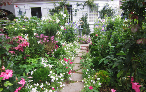 Best ideas about Cottage Garden Ideas
. Save or Pin A Joyful Cottage 20 Cottage Gardens that Inspire Now.