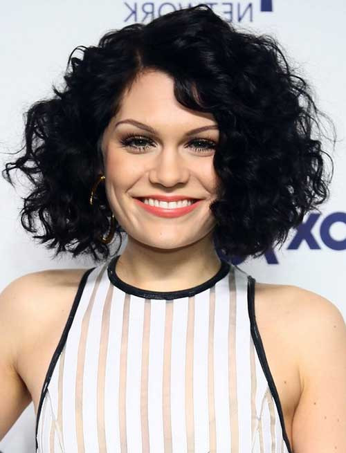 Curly Haircuts For Round Face
 Best Curly Short Hairstyles For Round Faces