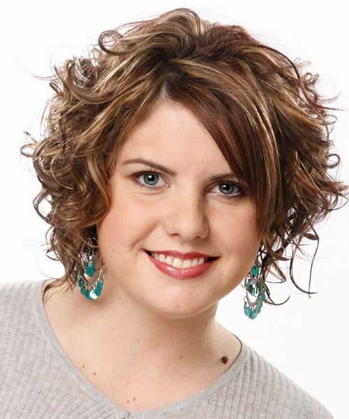 Curly Haircuts For Round Face
 7 Short Curly Haircuts For Round Faces