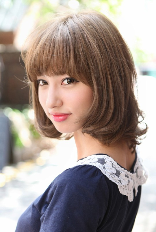 Cute Japanese Hairstyles
 Flirty Fringed Bob – Feminine & Curvy Hairstyles Weekly