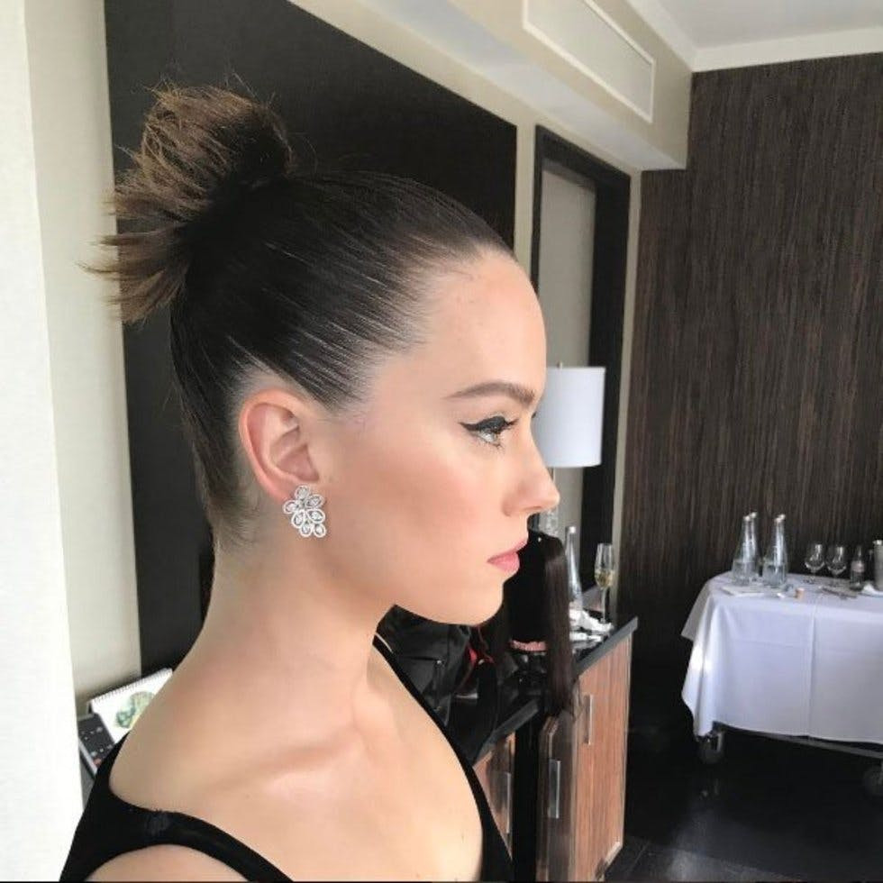 Best ideas about Daisy Ridley Bathroom Selfie
. Save or Pin Sharp bobs and bathroom selfies galore behind the scenes Now.