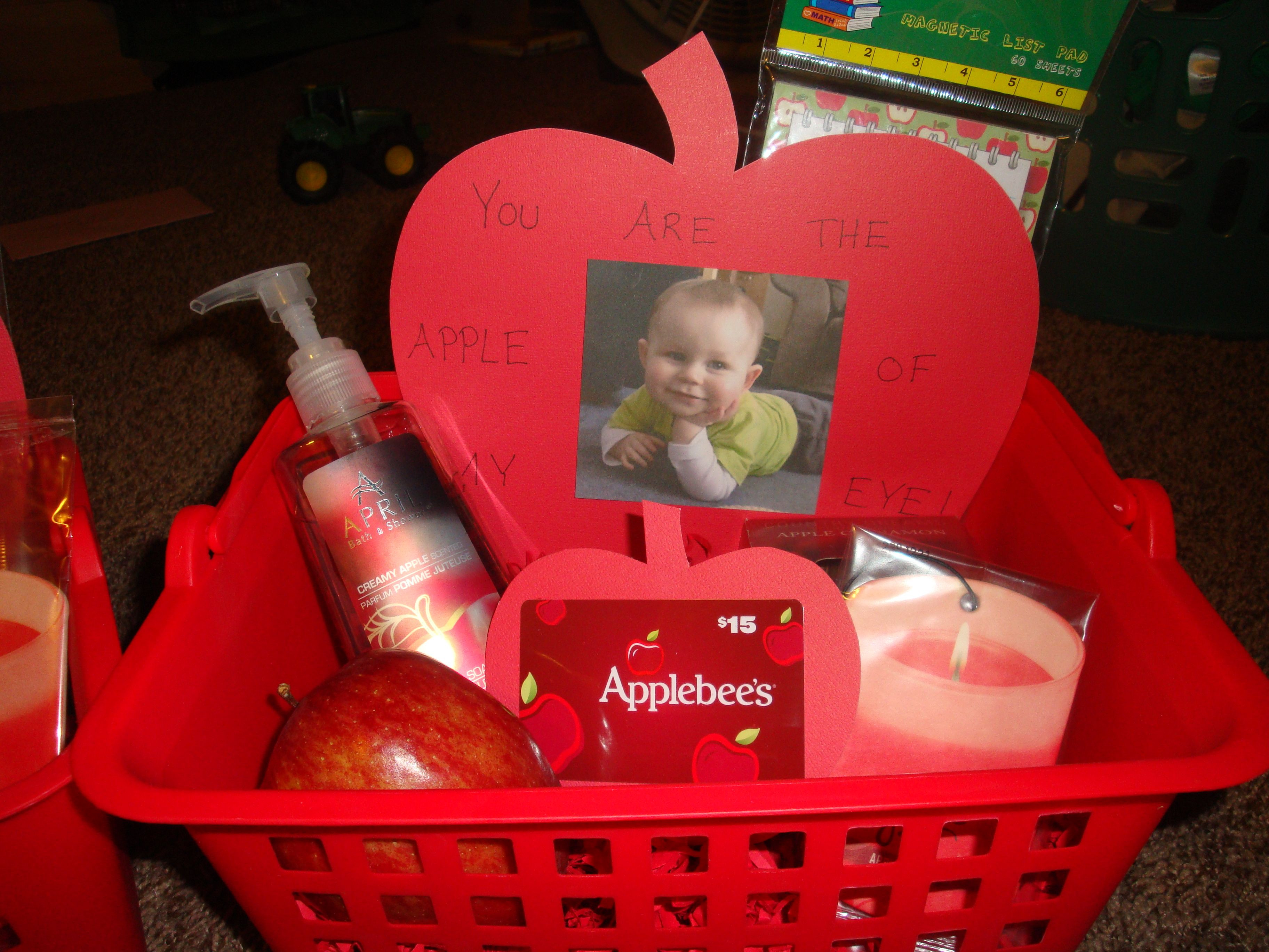 Daycare Christmas Gift Ideas
 Apple My Eye t basket for daycare teachers