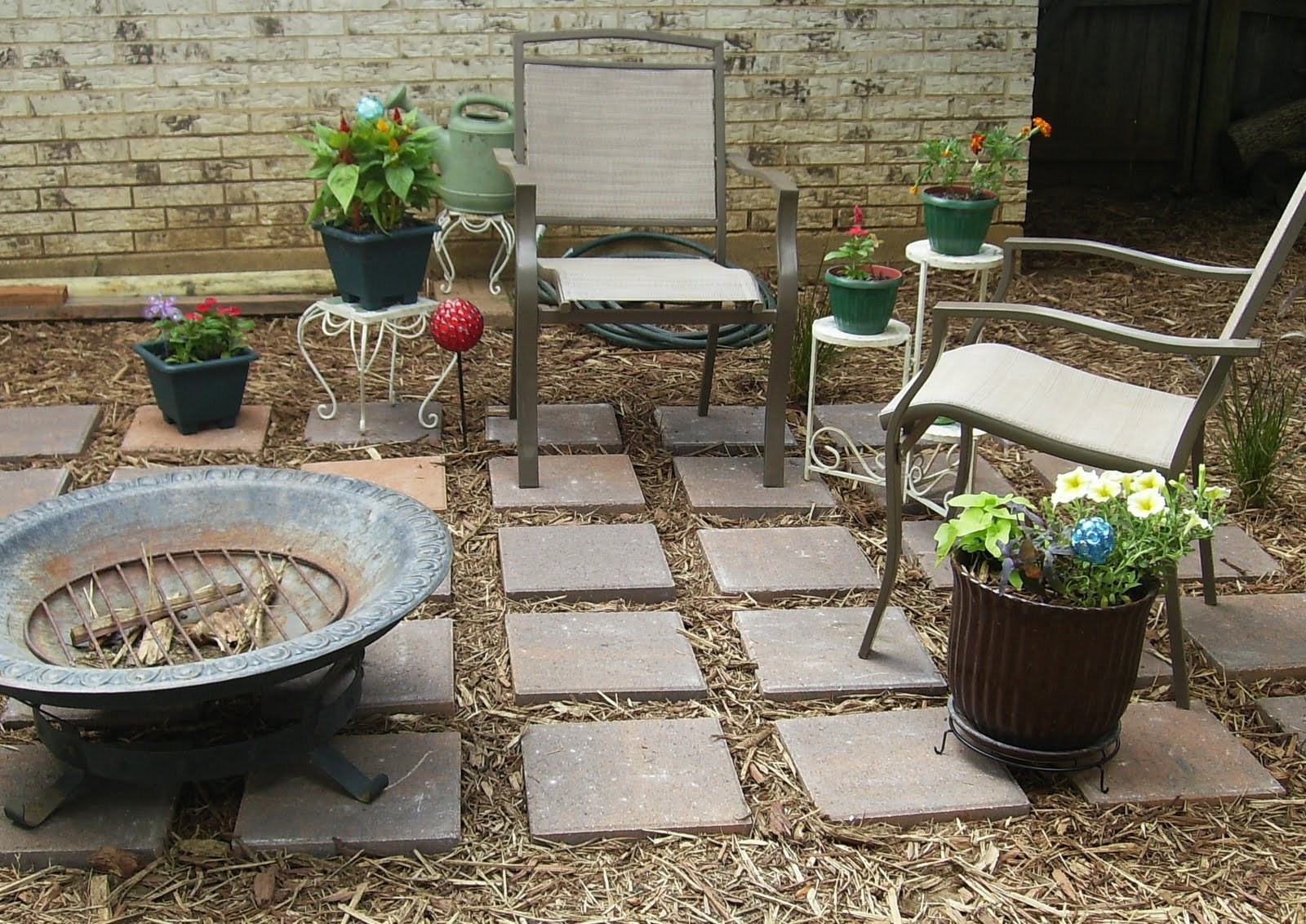 Best ideas about Diy Backyard Patio Cheap
. Save or Pin Landscaping Ideas For Small Front Yard In House Now.