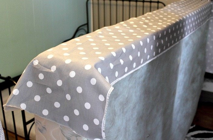 DIY Box Spring
 How to Create a DIY Box Spring Cover