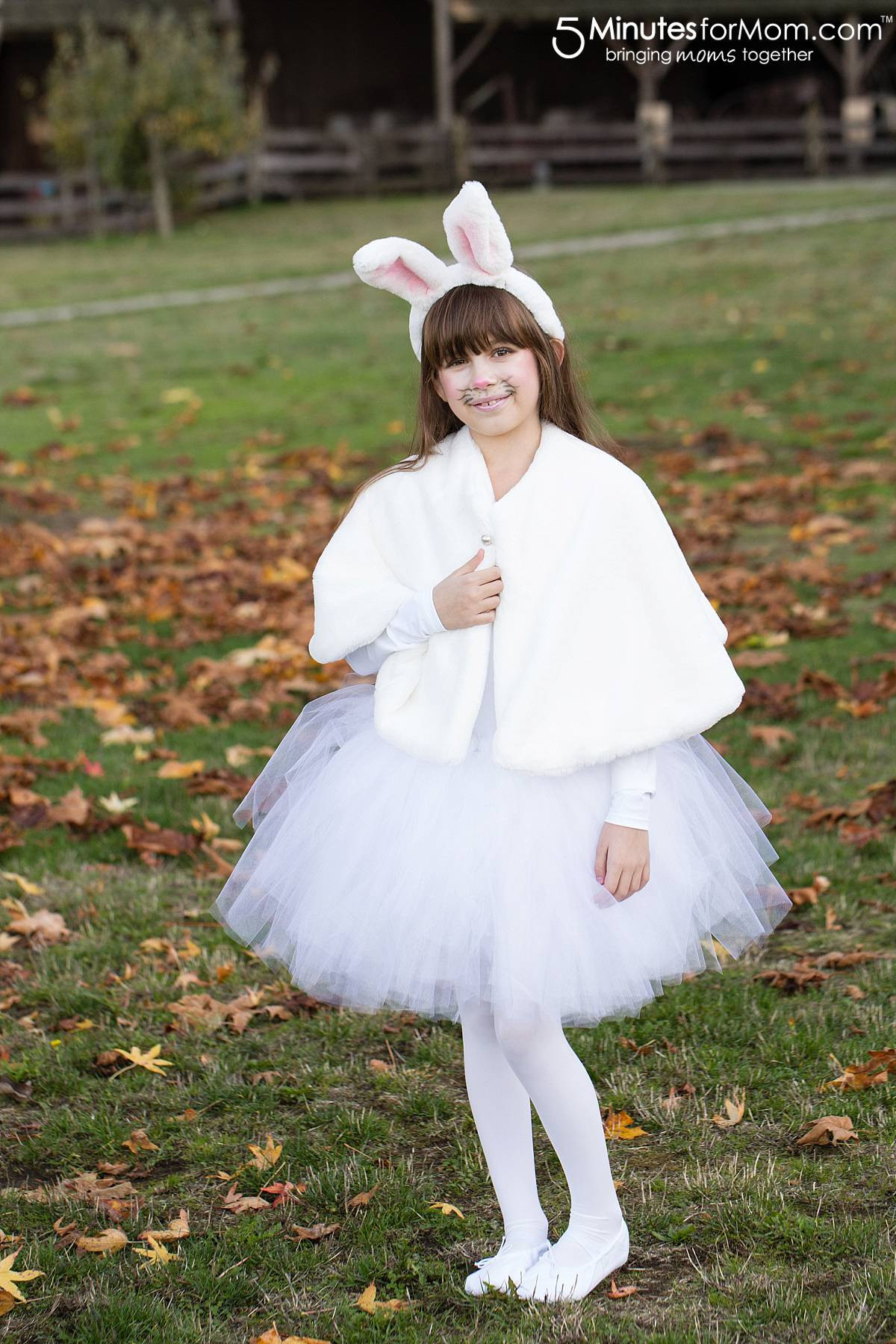 DIY Bunny Costume Toddler
 DIY Girls Halloween Costumes 5 Minutes for Mom