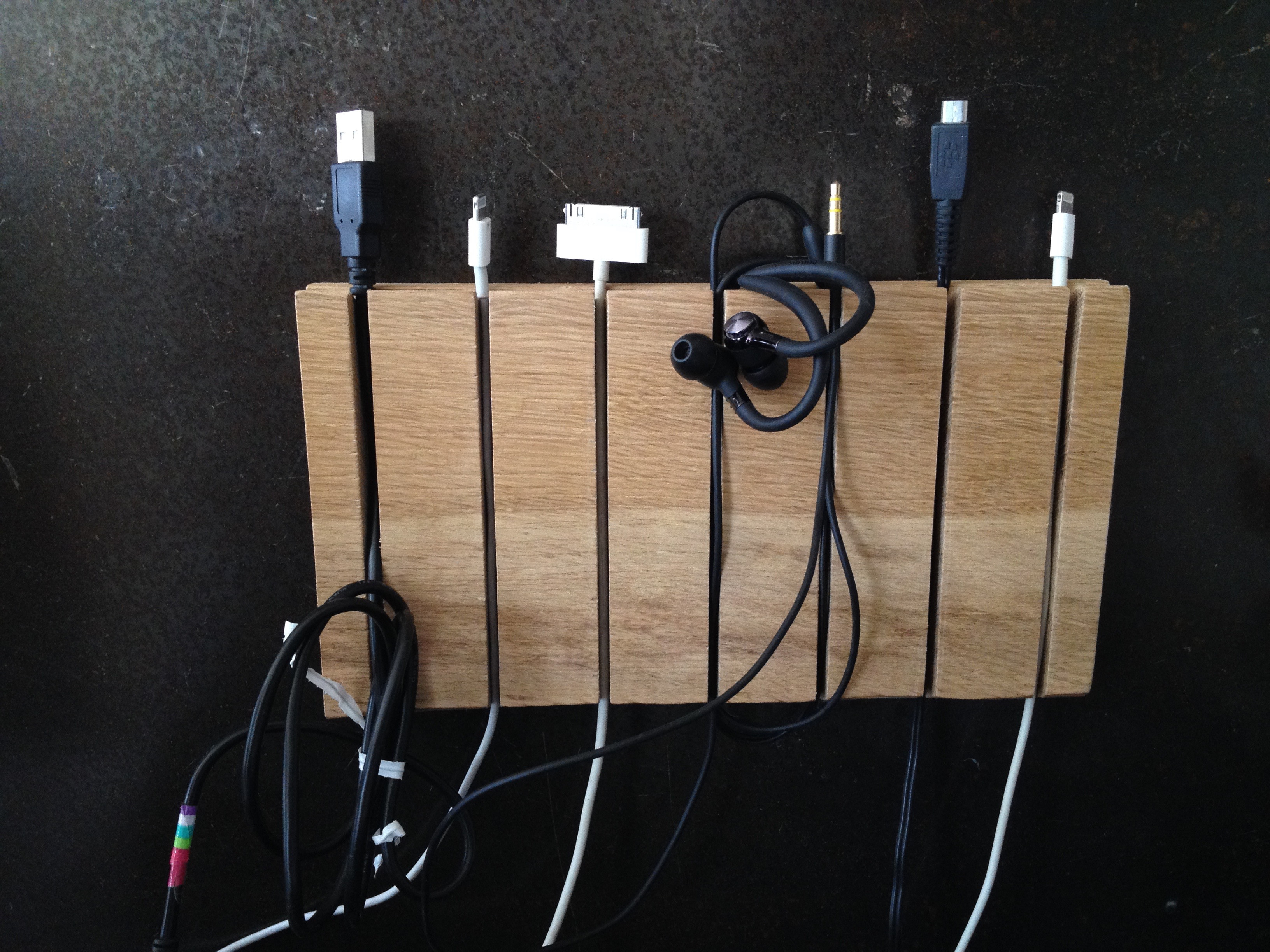 DIY Cable Organizer
 DIY wooden cable organizer