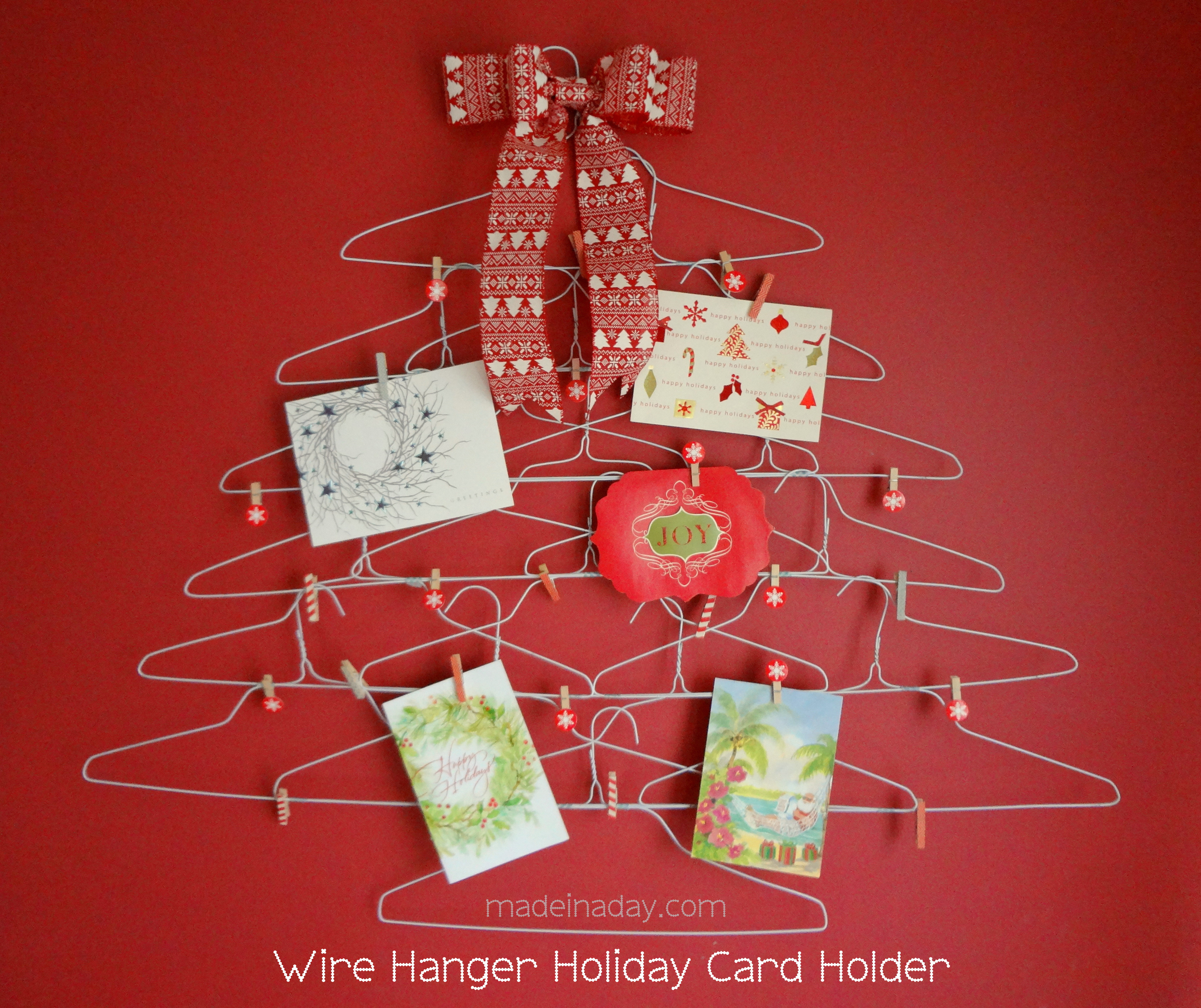 DIY Christmas Card Holders
 Quirky Wire Hanger Holiday Card Holder