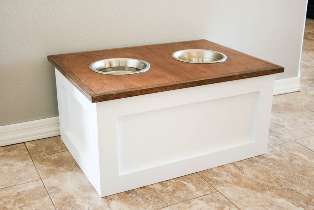 DIY Dog Bowl Stand
 Ana White