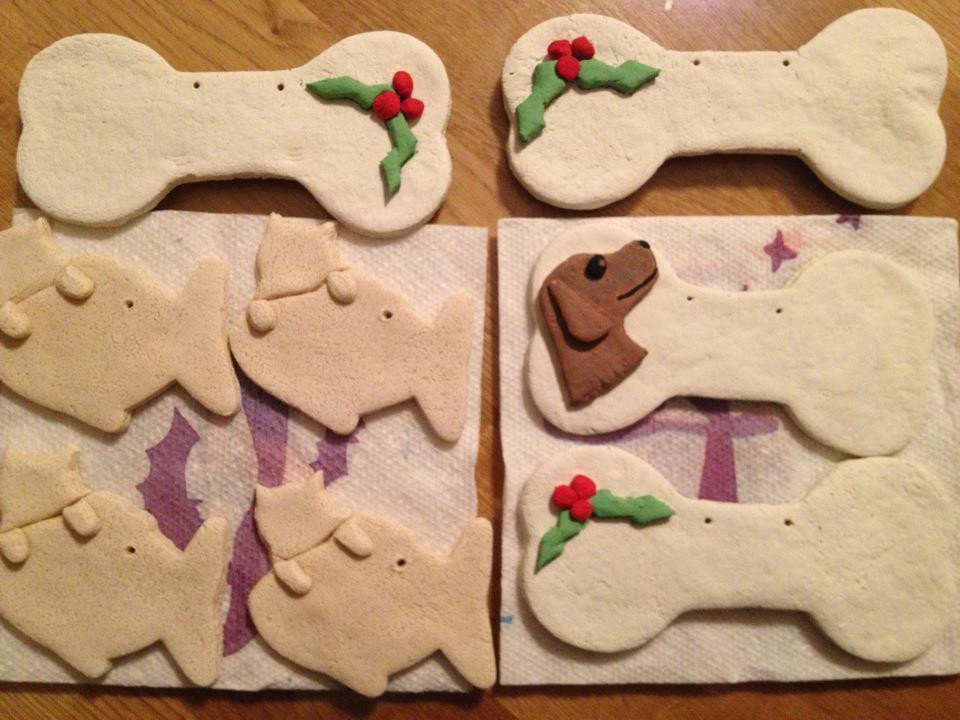 DIY Dog Gifts
 Frosting Fran DIY Christmas Dog Gifts