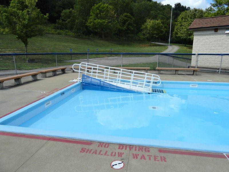 DIY Dog Ramp For Above Ground Pool
 Diy Dog Swimming Pool Ramp Diy Do It Your Self