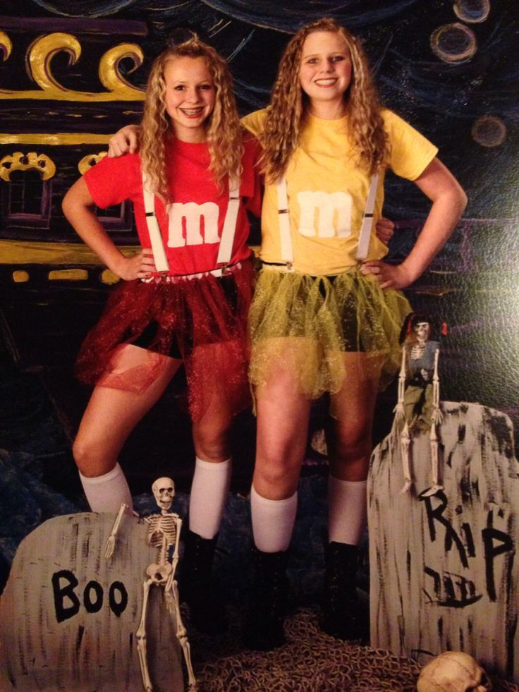 DIY M&amp;M Costumes
 DIY M&M Halloween costumes Halloween Pinterest