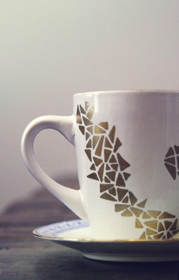 DIY Mug Designs
 14 Creative DIY Mug Ideas