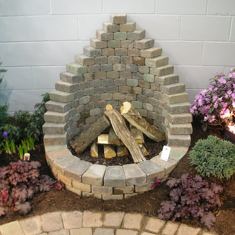 DIY Outdoor Firepit
 How to Be Creative with Stone Fire Pit Designs Backyard DIY