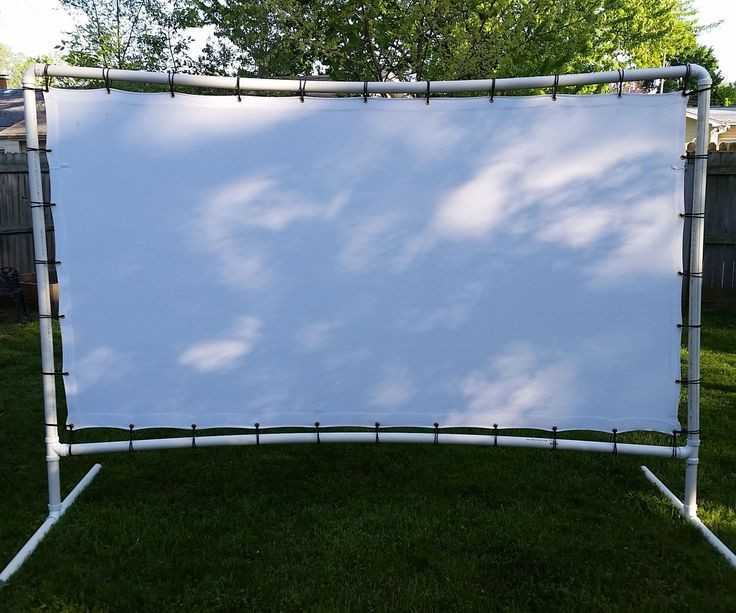DIY Outdoor Projector Screen
 Best 25 Outdoor movie screen ideas on Pinterest