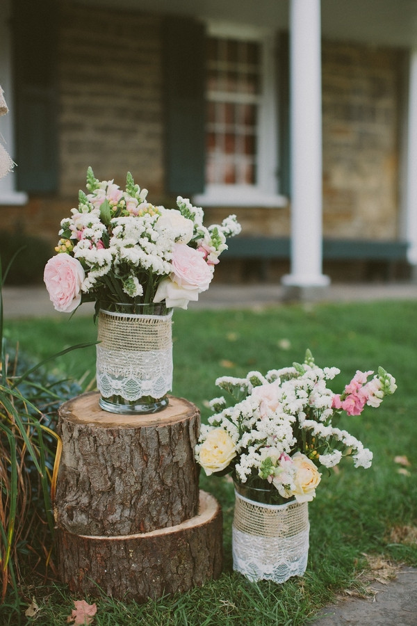 DIY Rustic Wedding Centerpieces
 Breathtaking DIY Barn Wedding by Rachel Rowland graphy