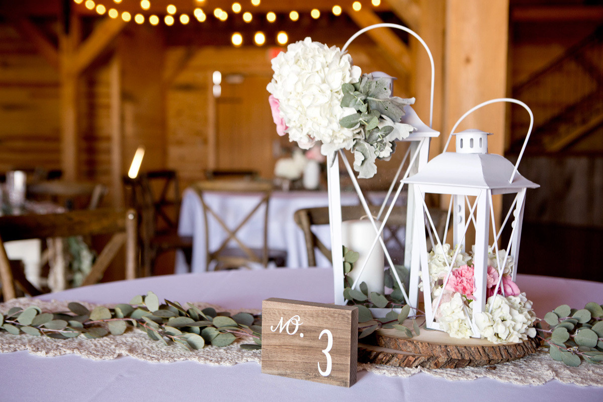 DIY Rustic Wedding Centerpieces
 DIY Wedding Centerpiece Ideas Rustic Barn Wedding