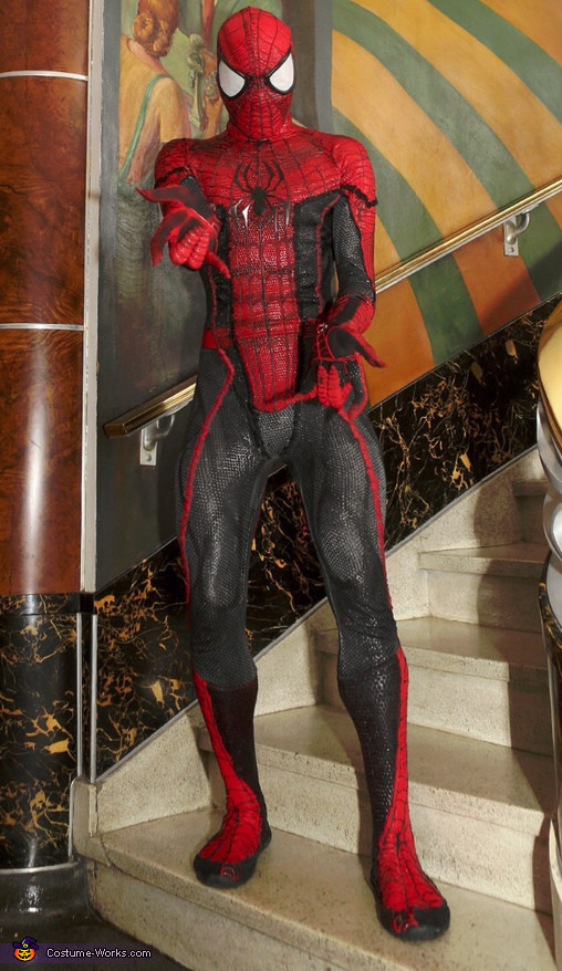 DIY Spiderman Costume
 Homemade Spiderman Costume