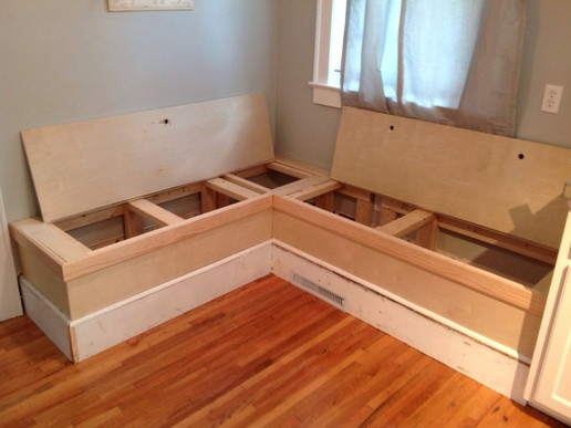 DIY Storage Bench Plans
 26 DIY Storage Bench Ideas