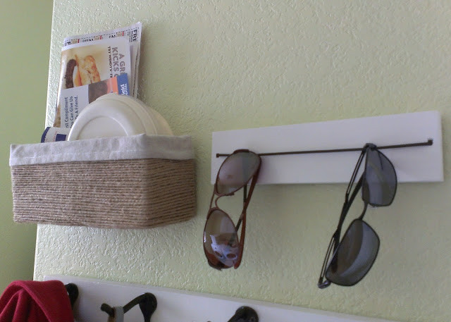 DIY Sunglasses Organizer
 18 DIY Sunglasses Holders To Keep Your Sunnies Organized