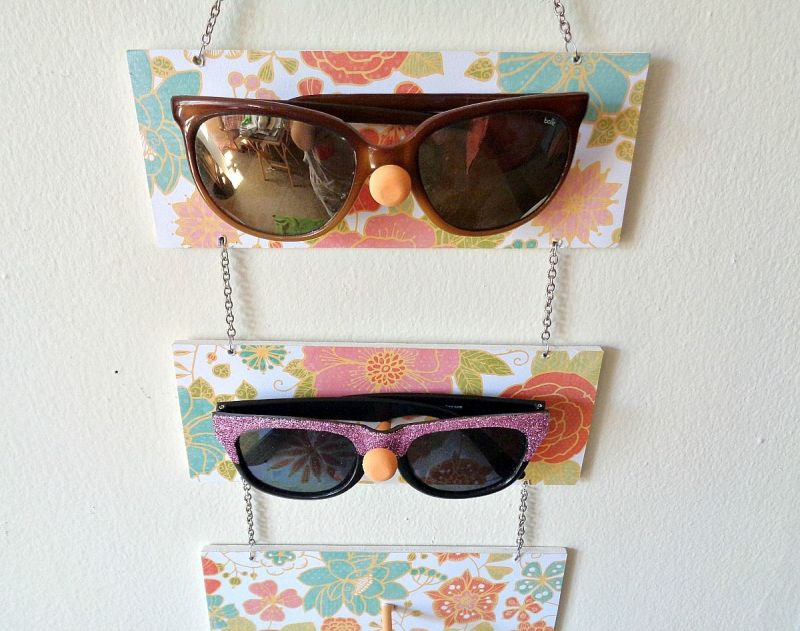 DIY Sunglasses Organizer
 DIY Sunglasses Holder