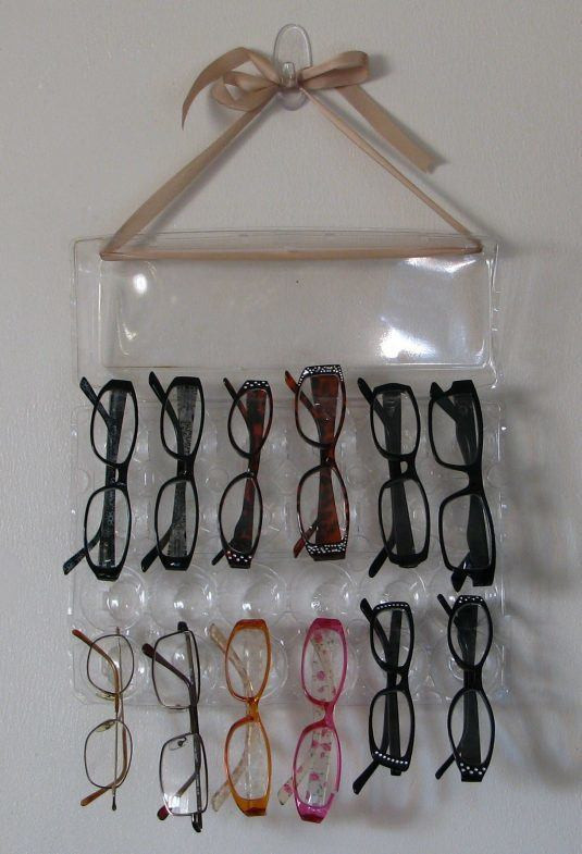 DIY Sunglasses Organizer
 Stunning DIY Sunglasses Holders That You Have To See