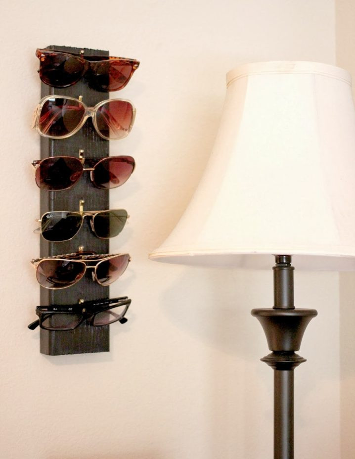 DIY Sunglasses Organizer
 18 DIY Sunglasses Holders To Keep Your Sunnies Organized