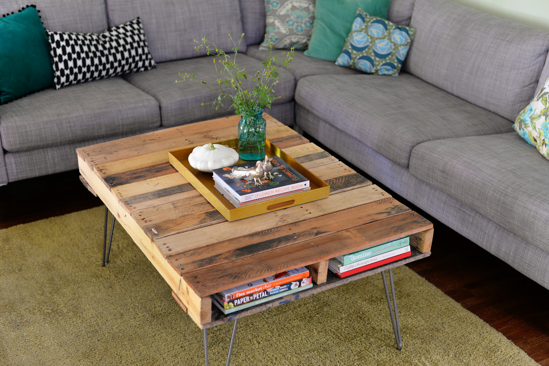 DIY Table Leg Ideas
 DIY Pallet Table with Hairpin Legs