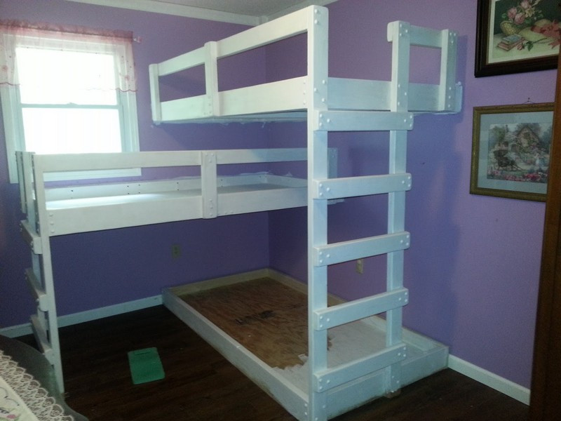 DIY Triple Bunk Beds Plans
 DIY Triple Bunk Bed