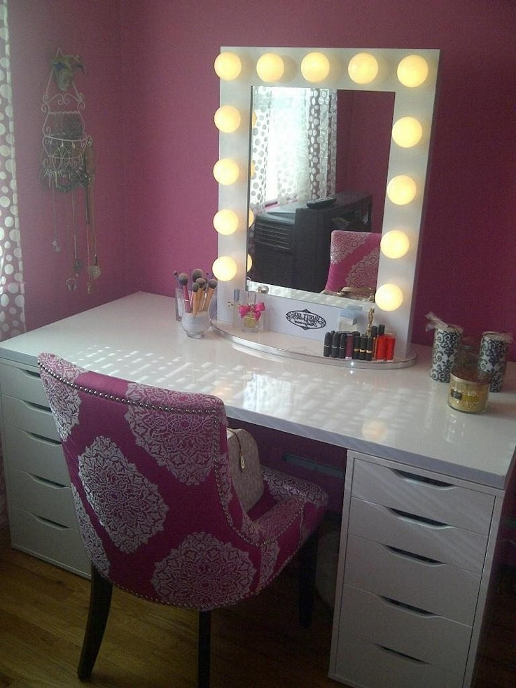 DIY Vanity Lights
 DIY Vanity Mirror from Scratch and Old Dresser