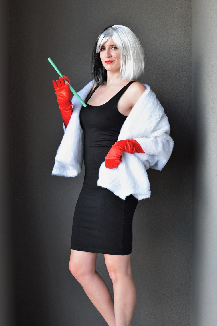 DIY Villain Costumes
 DIY Cruella Deville Costume – Bunny Baubles